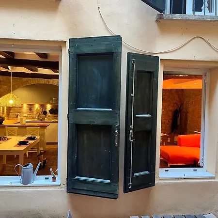 Le Corti Di Via Fondazza * بولونيا