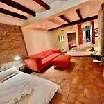 Apartament Le Corti Di Via Fondazza *