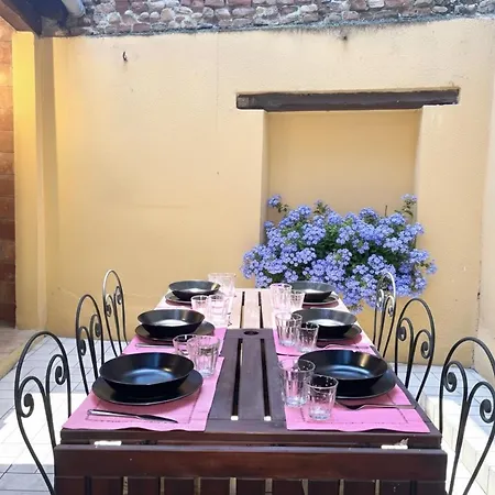 Le Corti Di Via Fondazza Bolonha