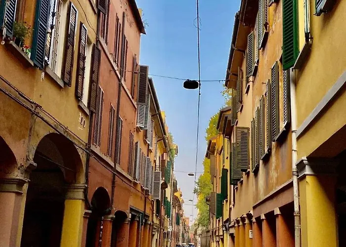 Le Corti Di Via Fondazza * بولونيا