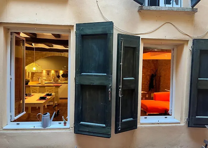 Le Corti Di Via Fondazza * بولونيا